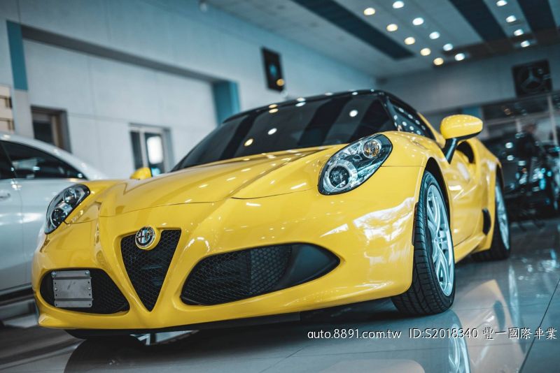 81中古車 愛快羅密歐4c 1 8l 全台稀少alfa Romeo 4c Spider 16 全新展示車