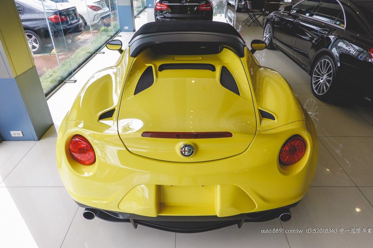 81中古車 愛快羅密歐4c 1 8l 全台稀少alfa Romeo 4c Spider 16 全新展示車