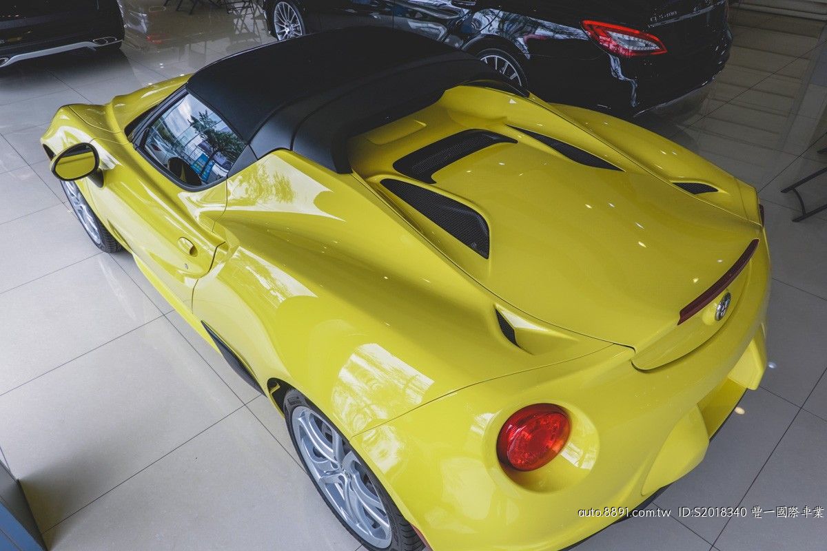 81中古車 愛快羅密歐4c 1 8l 全台稀少alfa Romeo 4c Spider 16 全新展示車