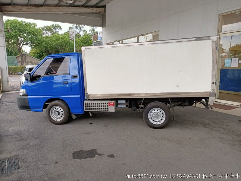 格上中壢所 度冷凍廂體與車頭平高 中古車 二手車 價格 圖片 配備 說明 81汽車