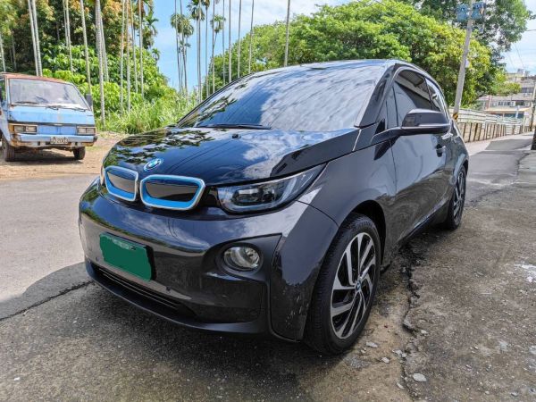 Bmw I3 18款 最新車款資料 一鍵詢價 專業車評 81汽車