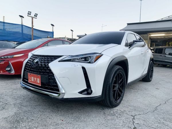 Lexus Ux 最新車款資料 一鍵詢價 專業車評 81汽車