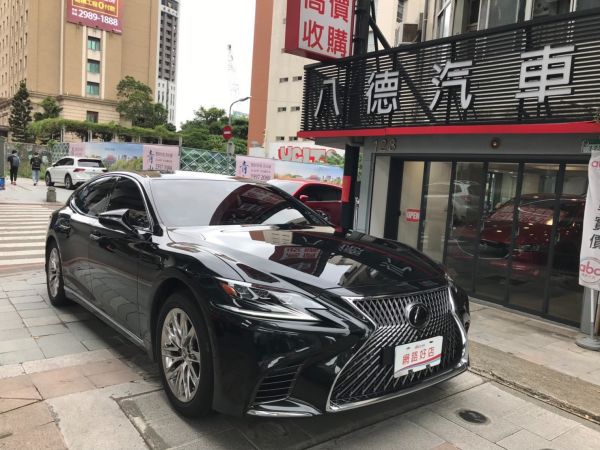 Lexus Ls 22款 最新車款資料 一鍵詢價 專業車評 81汽車