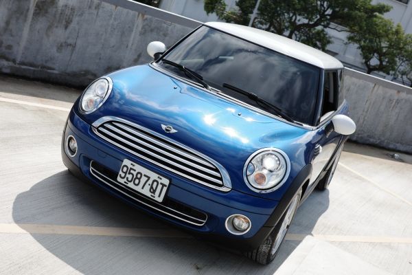 Mini 迷你中古車 二手車 實車實價 就到81嚴選 81汽車