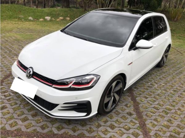 Volkswagen 福斯中古車 二手車 實車實價 就到81嚴選 81汽車