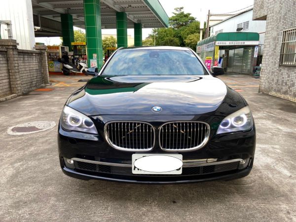 Bmw 寶馬中古車 二手車 實車實價 就到81嚴選 81汽車