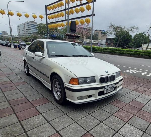 Bmw 寶馬中古車 二手車 實車實價 就到81嚴選 81汽車