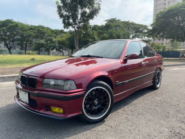 Bmw 寶馬中古車 二手車 實車實價 就到81嚴選 81汽車