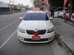 16 Octavia 1.6 灰 柴油~每公升跑22.9公里.媲美油電車.車極美