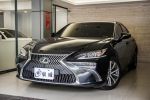 2021 LEXUS ES200 只跑三萬 保...