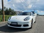 Porsche 970.2 Panamera 4S 白（美規）