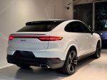 翹臀王2022 Cayenne Coupe頂...