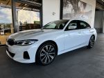 BMW小鍾 原廠認證 | 24年式318i sport里程只跑一點點！稍縱即逝！