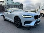 VOLVO桃園原廠認證凱桃汽車2023年式NEW V60 B4P版 48V輕油電