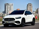 丞特車業 BENZ GLA200 AMG 多...