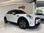 大發汽車◆總代理2023 MINI Cooper 5D 原廠保養保固 導航顯影