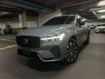 2024年式 XC60 B5U 極新少...