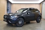 2021 BENZ GLC300 AMG 僅跑4萬...