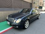 上穩汽車2004年 BENZ E200僅...