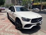 超配: 菱格紋皮椅20萬 抬頭顯示器 登車踏板 AMG 柏林音響 盲點 前後雷達