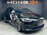 Tesla Model X Plaid 六人座 2...