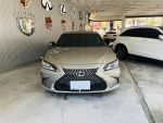 2019 凌志 ES200 原版 認證車...
