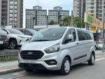 稀有版本，九人座僅跑7500KM，新車...
