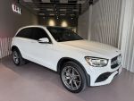 有AMG、數位儀表板、全景天窗