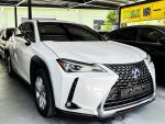 原廠保養中 認證車 內外如新車...