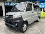 A180 自排 五人座 一手原鈑認證車 盲點 循跡 定速 自動頭燈 倒車影像