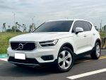 2020年 Volvo XC40  T4 Momentum 2.0T 白