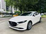 BOSE 跟車 盲點 車偏 環景 導航 抬顯 電動椅 全車貼犀牛皮保護 原廠保養