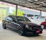 渦輪增壓引擎 / 魚眼頭燈 / 電動天窗 / 雙記憶電動調整座椅 / 電折後照鏡