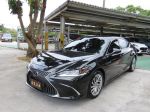 任昱2021年ES300H 2.5 天窗 跟...