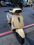 少騎，車庫車