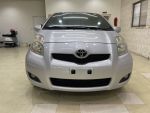 2011年豐田YARIS 里程數65000KM 銀色 0頭款