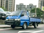 《上展汽車》有升降尾門／只跑7...