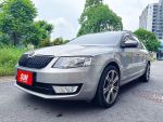 2016年 Skoda Octavia Combi 1...
