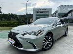 【路上頭等艙】19年式ES300h豪華，全車無待修，原廠保固中原漆原鈑!!!
