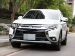 OUTLANDER 頂級免鑰匙！加購環景安卓機！遙控電尾門！內外漂亮無菸車！