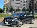 2019年 BENZ GLA180 全車原鈑...