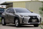 UX250 誠意滿滿的日系進口車 配備有點多 麻煩慢慢看
