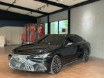 超舒適豪華房車 2023 LEXUS ES200 豪華版 黑 小改款