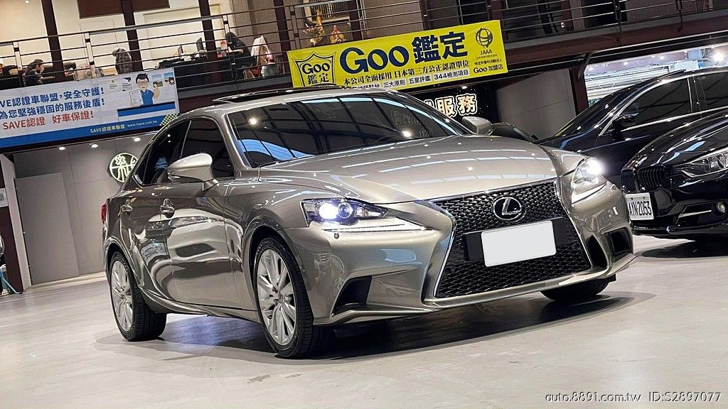 Lexus 凌志is 妥善率極佳好養好顧也保值lexus Is250 頂級天窗版原廠保養