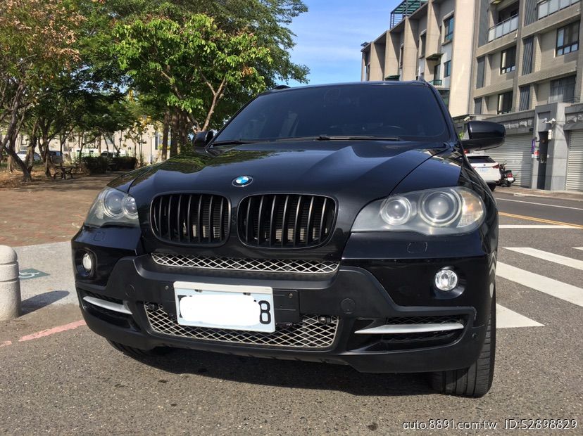 Bmw E70 X5 4 8i 選配七人座歐規總代理全景天窗 中古車價格 圖片 配備 說明 81汽車