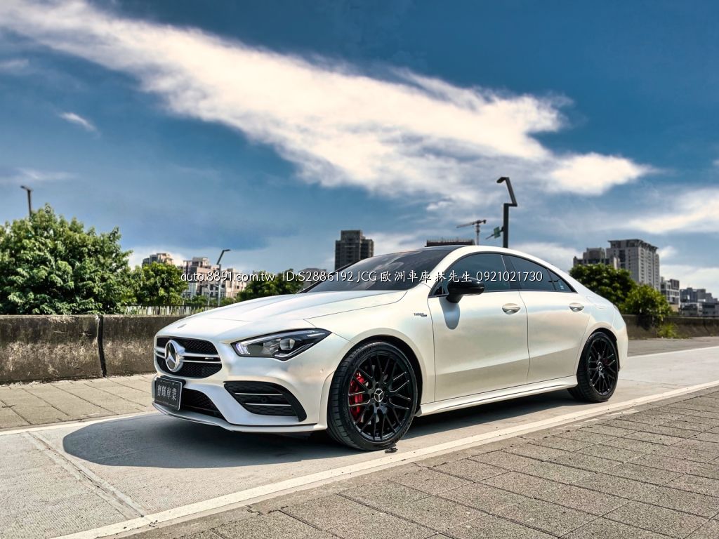 總代理 Mercedes Benz Cla 35 Sedan 極低里程釋出 中古車價格 圖片 配備 說明 81汽車