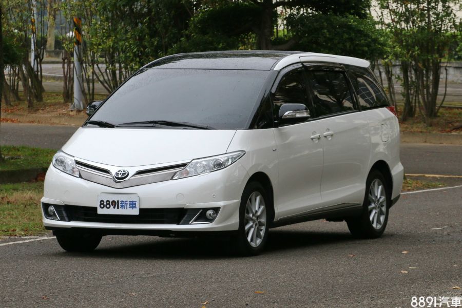 Toyota previa 2017